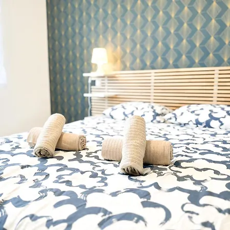 Coliving - Wifi - Tv - Proche Tram - L'escale Partagee Guest house